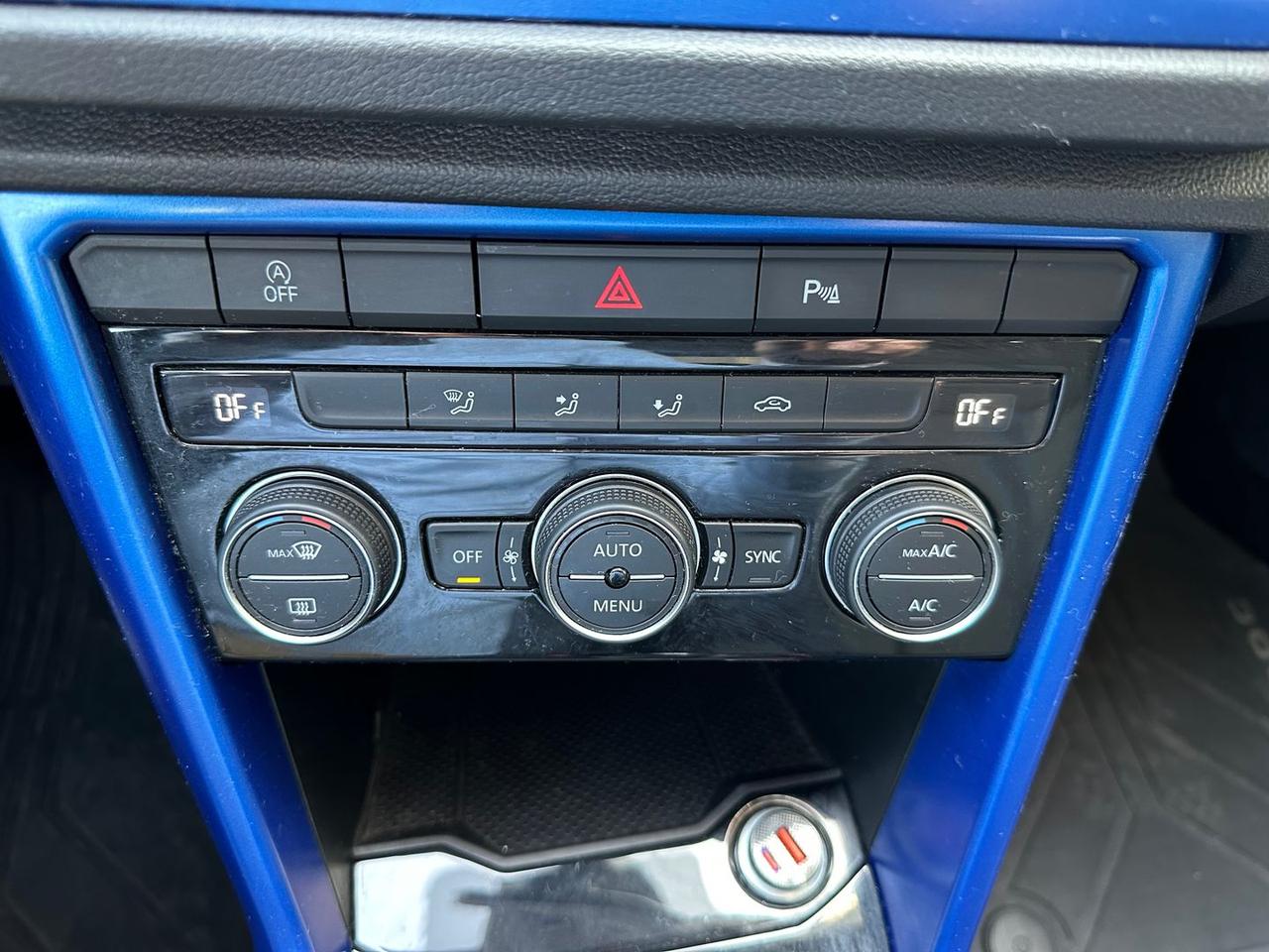 Volkswagen T-Roc 1.6 TDI Advanced #10500