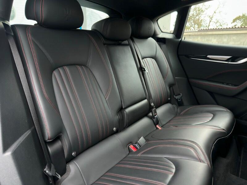 MASERATI Levante Levante V6 Diesel AWD Nerissim...