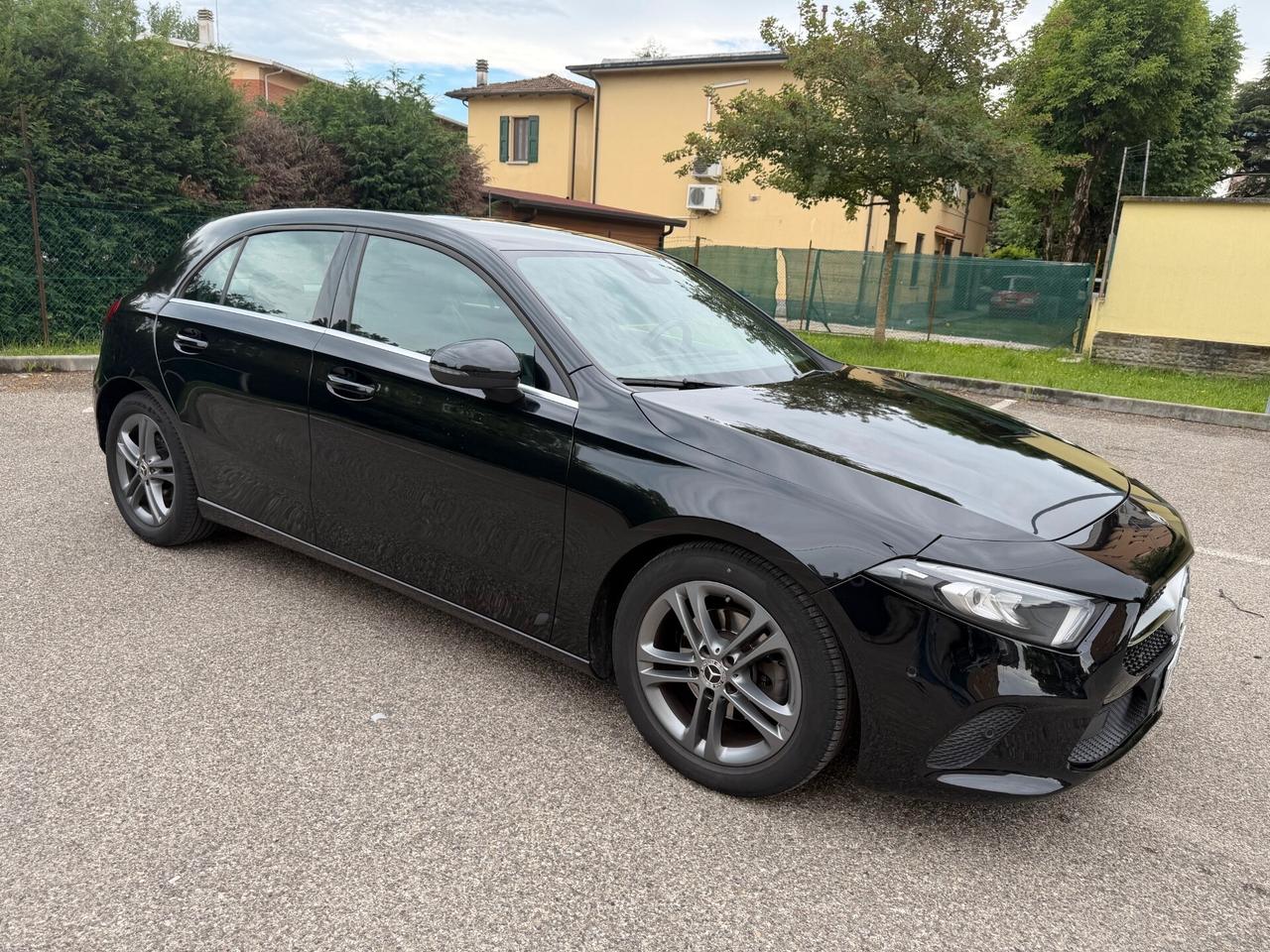 Mercedes-Benz A 180 1.5 Sport - AUT. - NAV. - 12 MESI DI GARANZIA -