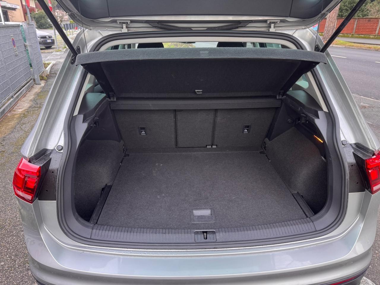 Volkswagen Tiguan 2.0 TDI SCR DSG garanzia 12 mesi