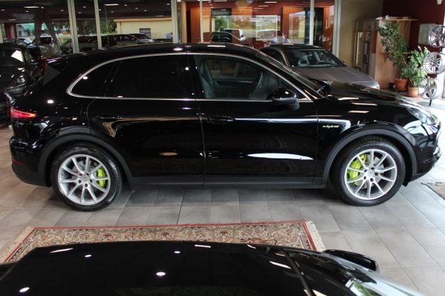 PORSCHE Cayenne 3.0 V6 E-Hybrid *UNIPROP*RADAR*