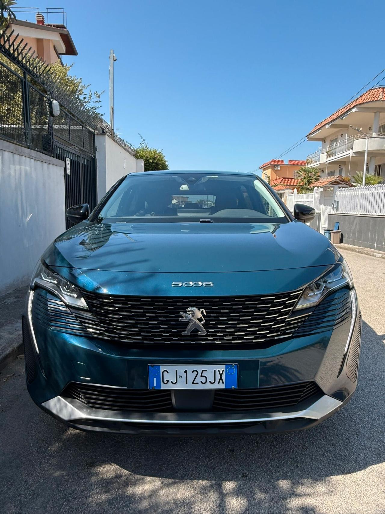 5008 PureTech Turbo 130 S&S EAT8 Allure