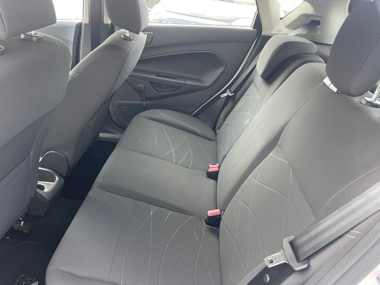 Ford Fiesta 1.5 TDCi 75CV 5 porte Business