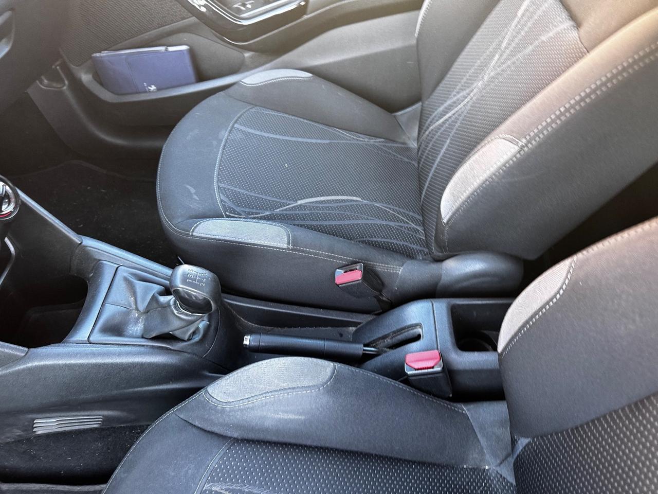 Peugeot 208 1.4 HDi 68 CV 3 porte Allure neopatentati