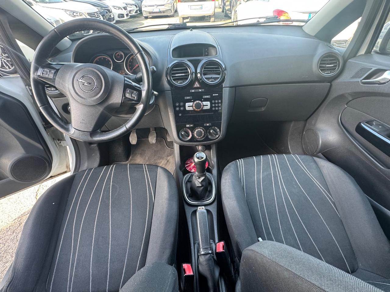 Opel Corsa 1.2 5 porte ok neopatentati