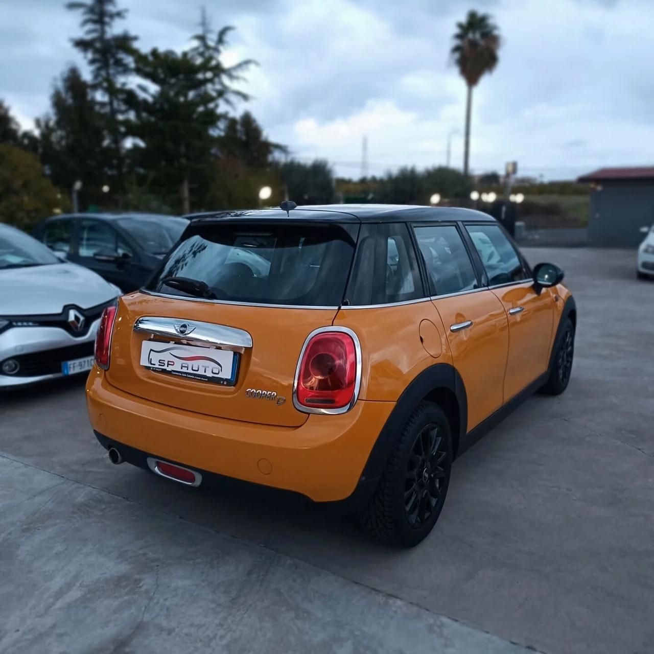 Mini 1.5 One D SOLI 85.000KM BLACKPACK