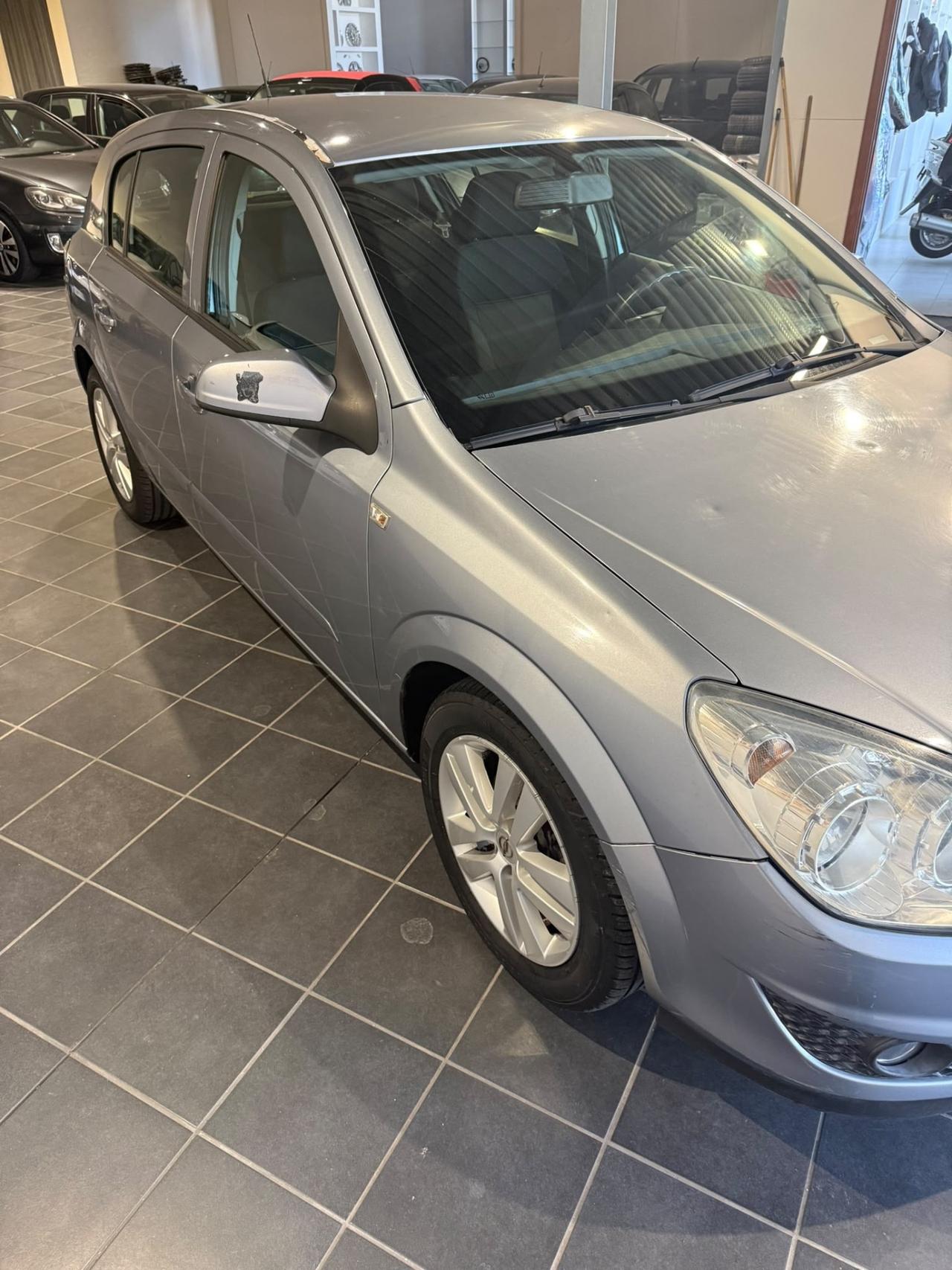 Opel Astra 1.3 CDTI -UNICO PROPRIETARIO