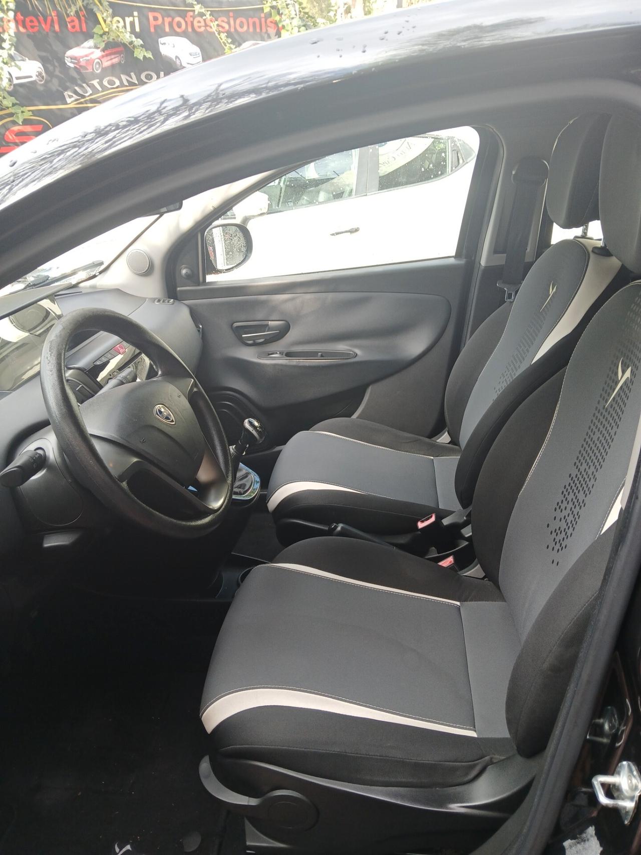 Lancia Ypsilon 1.3 MJT 16V 95 CV 5 porte S&S Elefantino