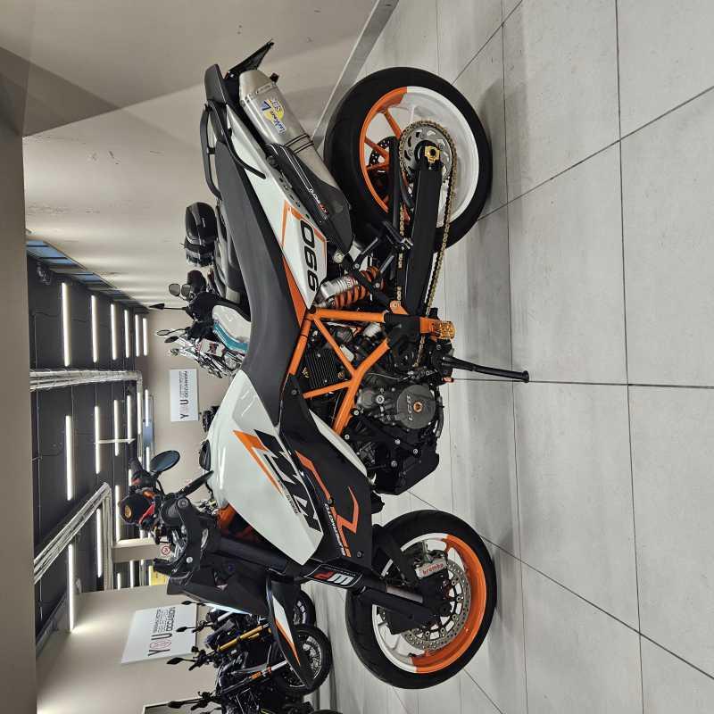 KTM 990 Supermoto R - 2011