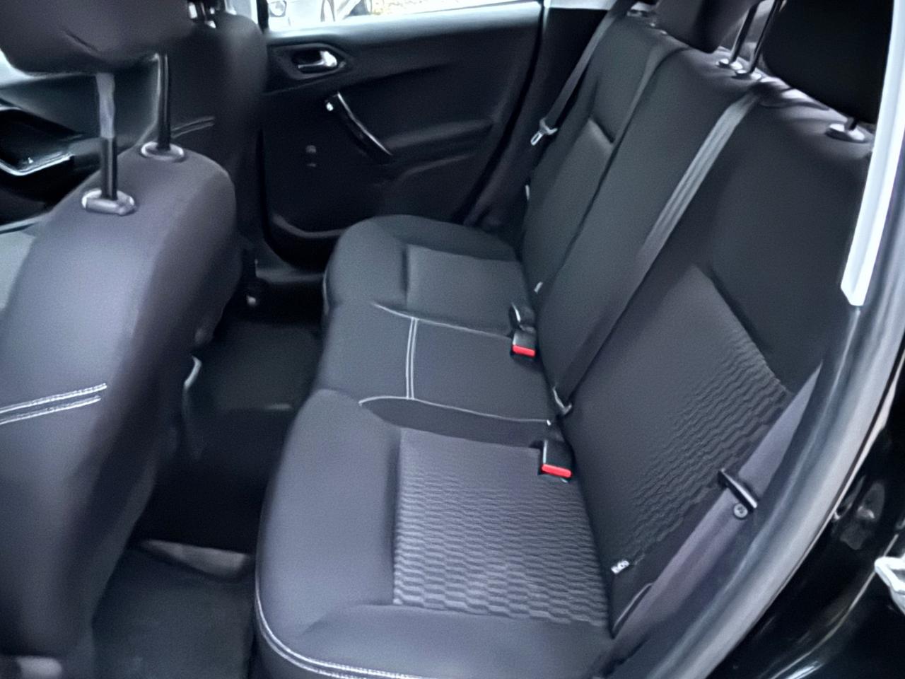 Peugeot 208 BlueHDi 75 5 porte Allure