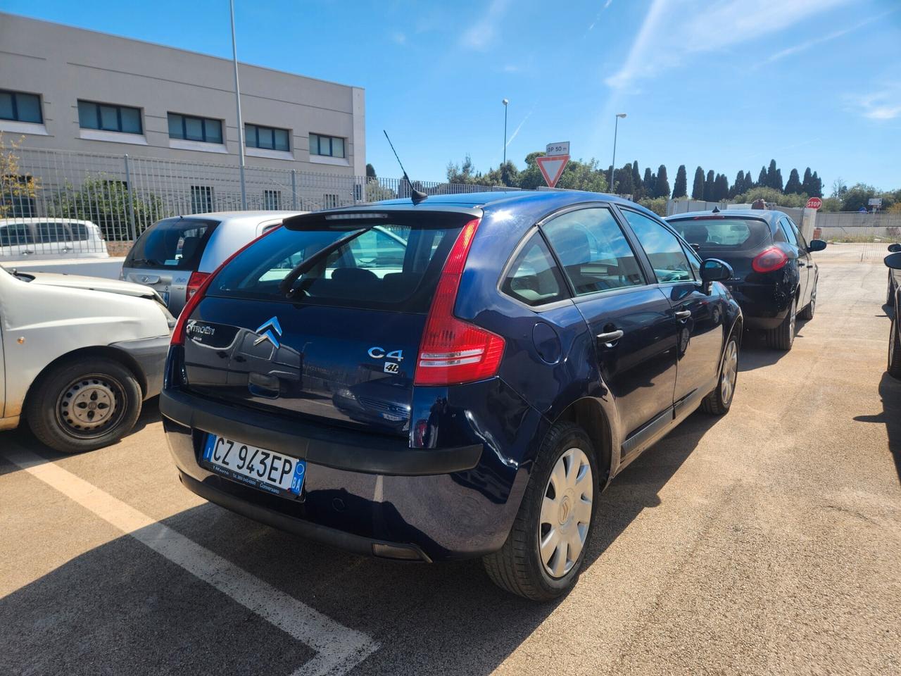 Citroen C4 1.6 HDi 90CV X NEOPATENTATI
