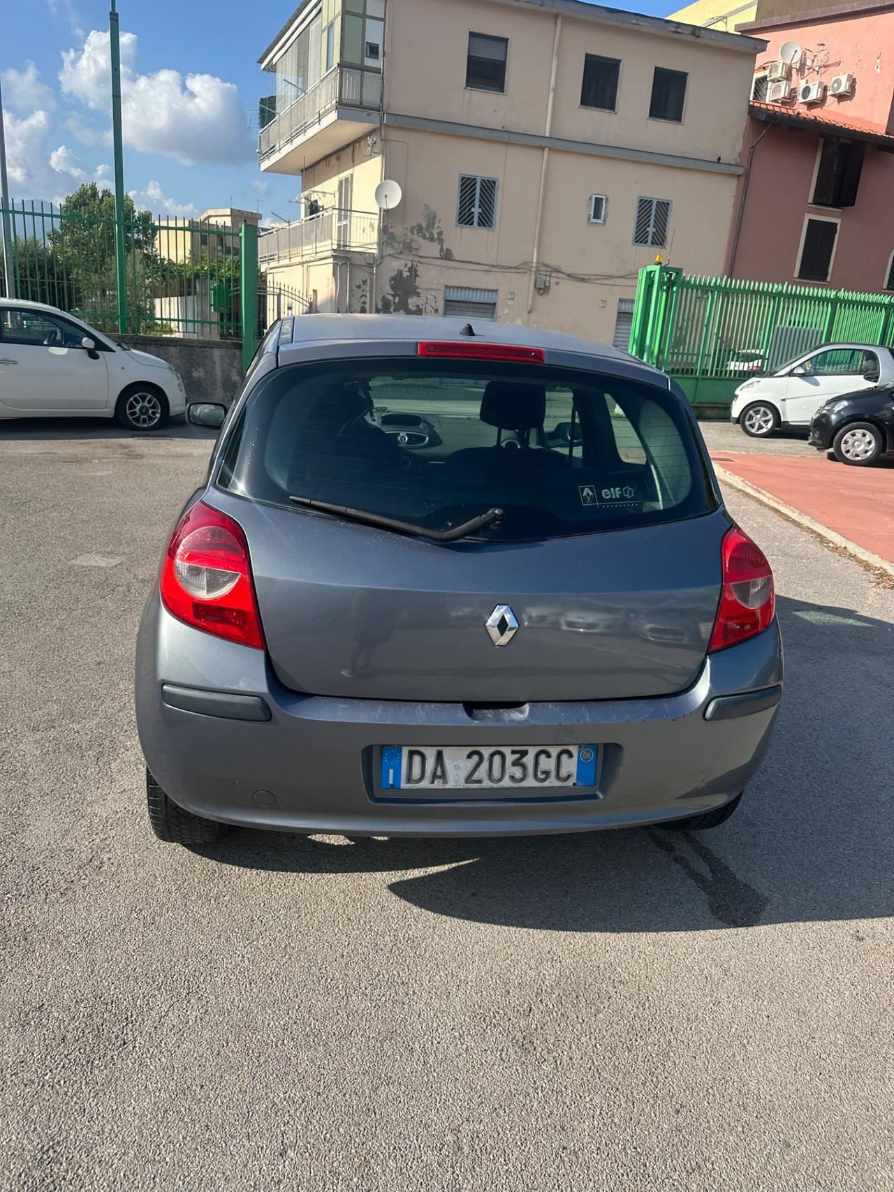 Renault Clio 1.2 16V 3 porte Luxe