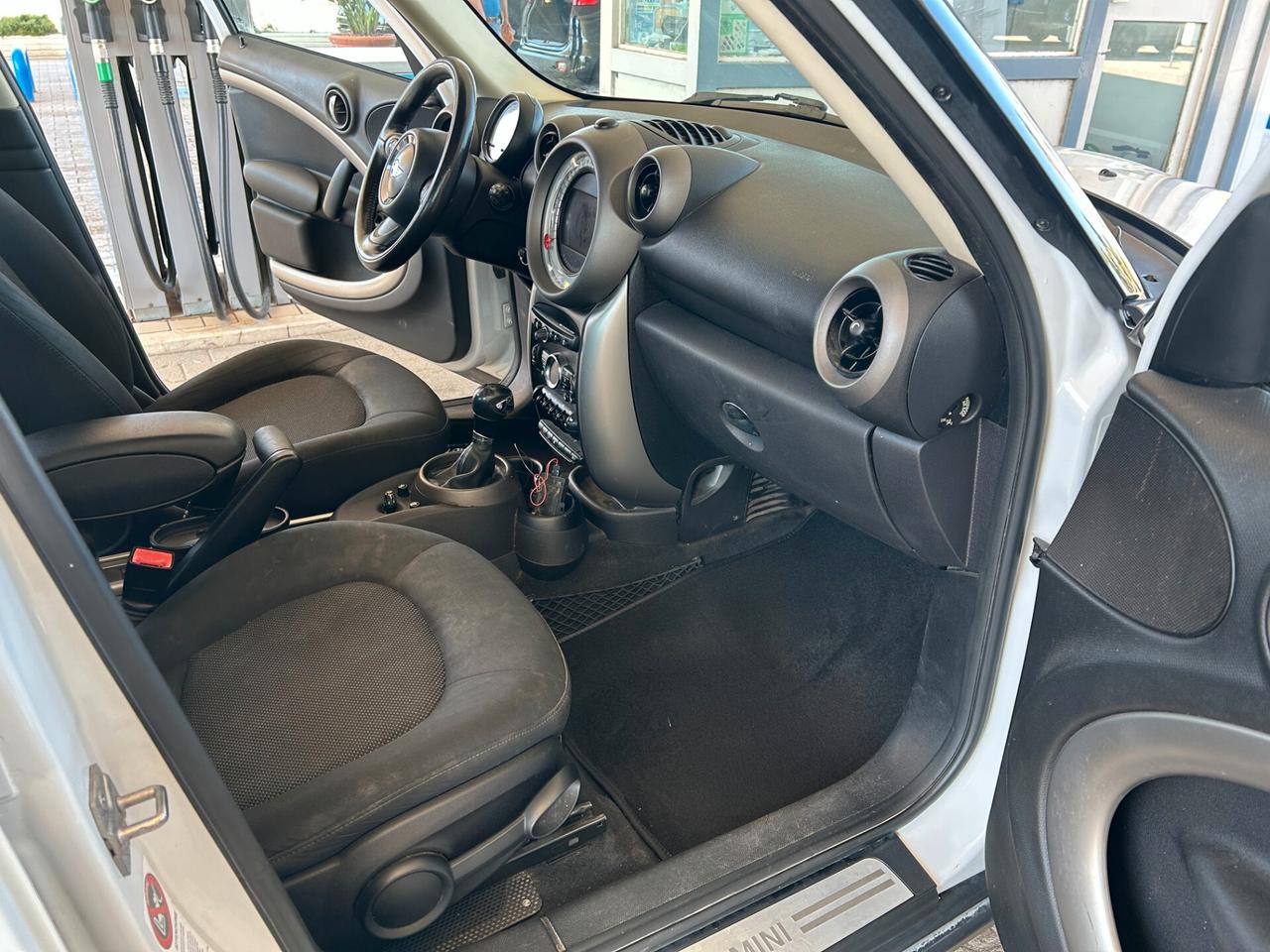 Mini Cooper Countryman 2.0 D Automatica