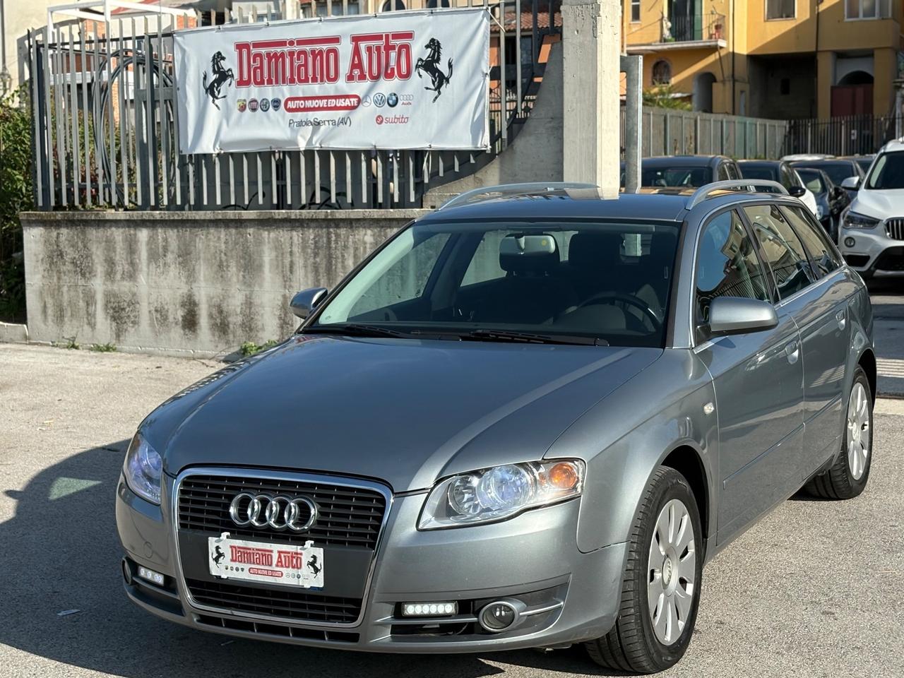 Audi A4 2.0 16V TDI Avant in Ordine