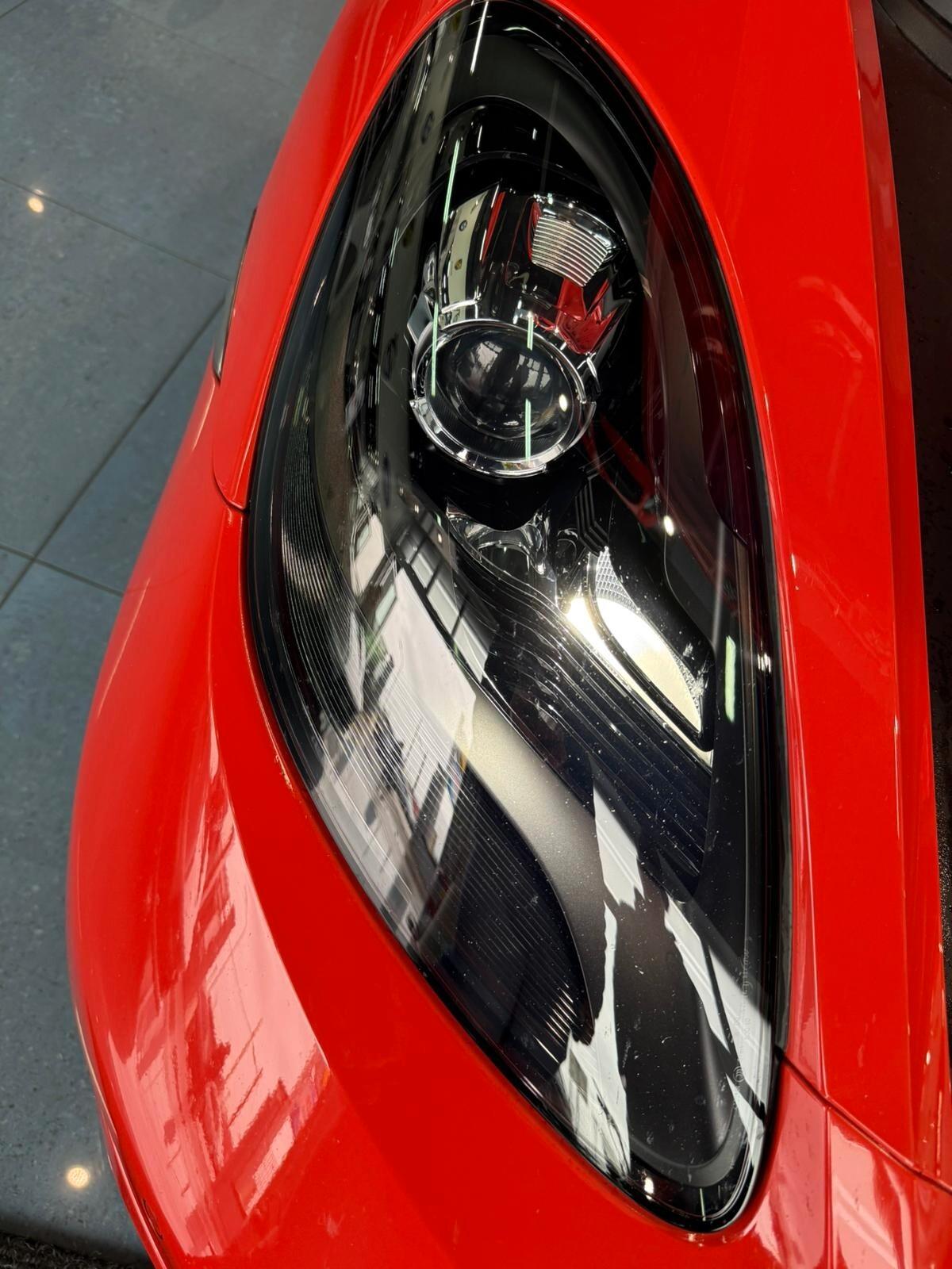 Porsche Cayman 718 T
