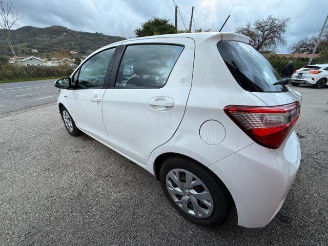 TOYOTA Yaris 1.5 Hybrid 5 porte Business
