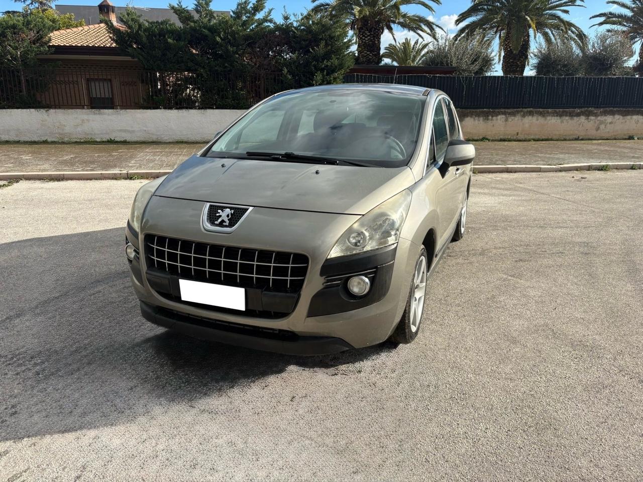 Peugeot 3008 1.6 HDi 110CV cambio robotizzato Business