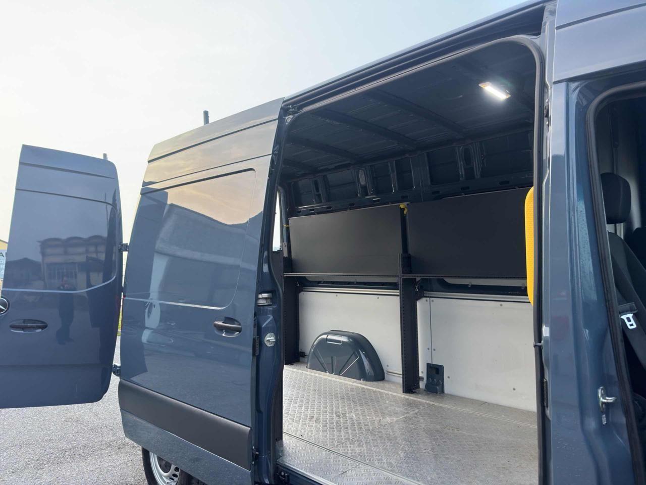 Mercedes-Benz Sprinter AUTONOMIA 180 KM Full-ELETTRIC L2H2- 2 POSTI +IVA