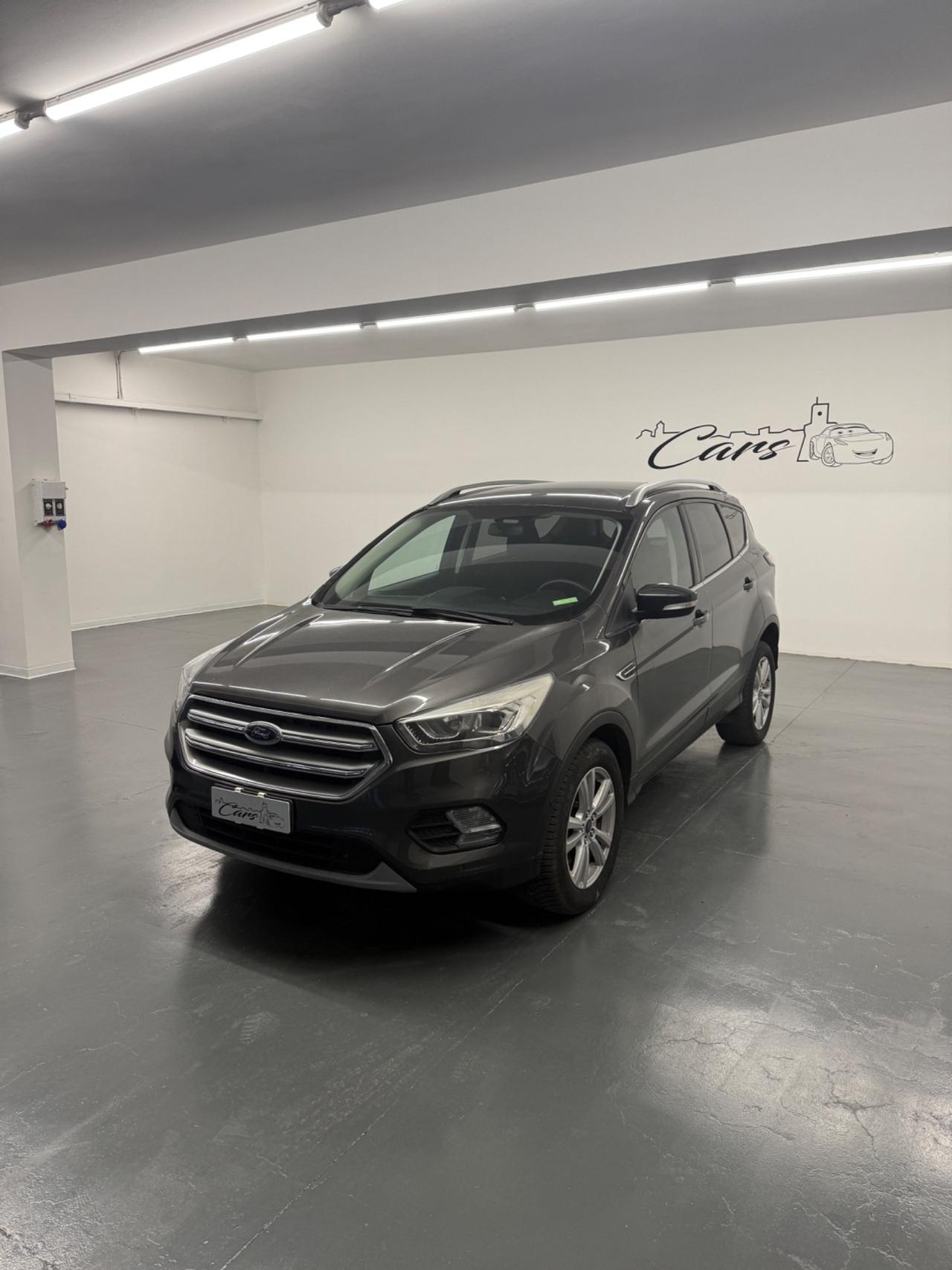 Ford Kuga 1.5 TDCI 120 CV S&S 2WD Powershift Titanium