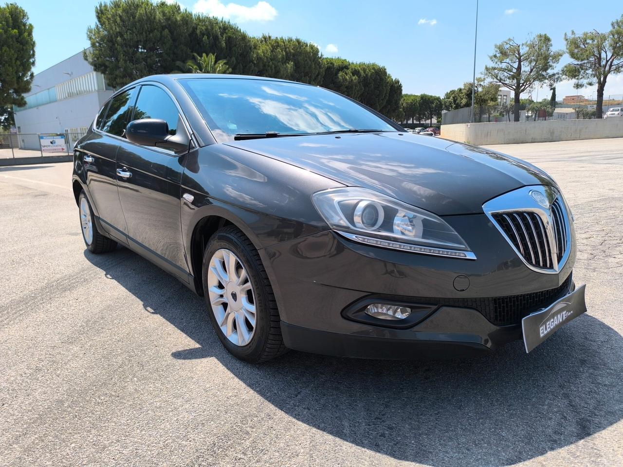 Lancia Delta 1.6 MJT DPF Silver
