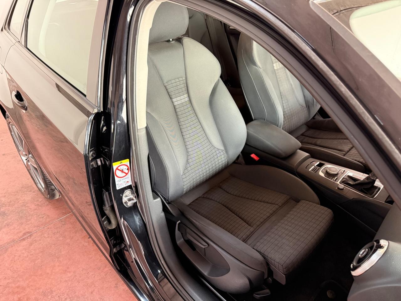 Audi A3 1.6 TDI 105CV SPORTBACK S TRONIC