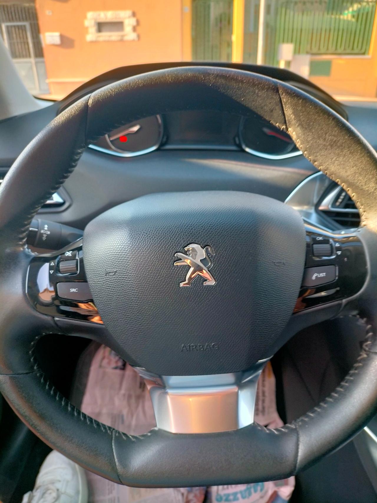 Peugeot 308 BlueHDi 120 S&S Business