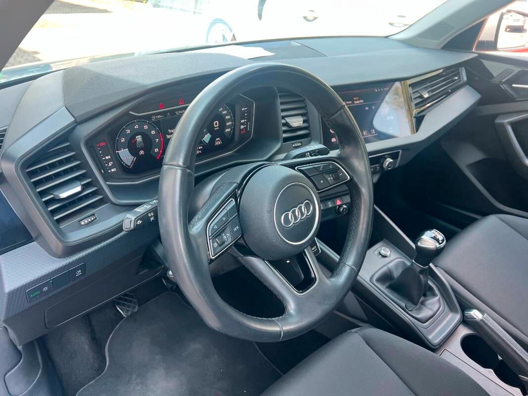 Audi A1 25 1.0 tfsi Admired my20