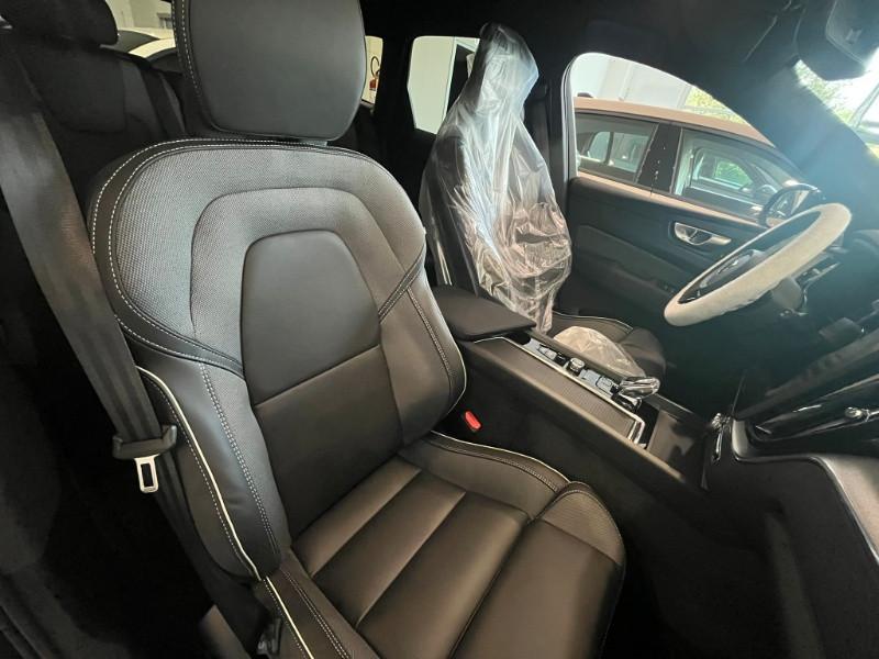 VOLVO XC60 B5 AWD automatico Plus Black Edition