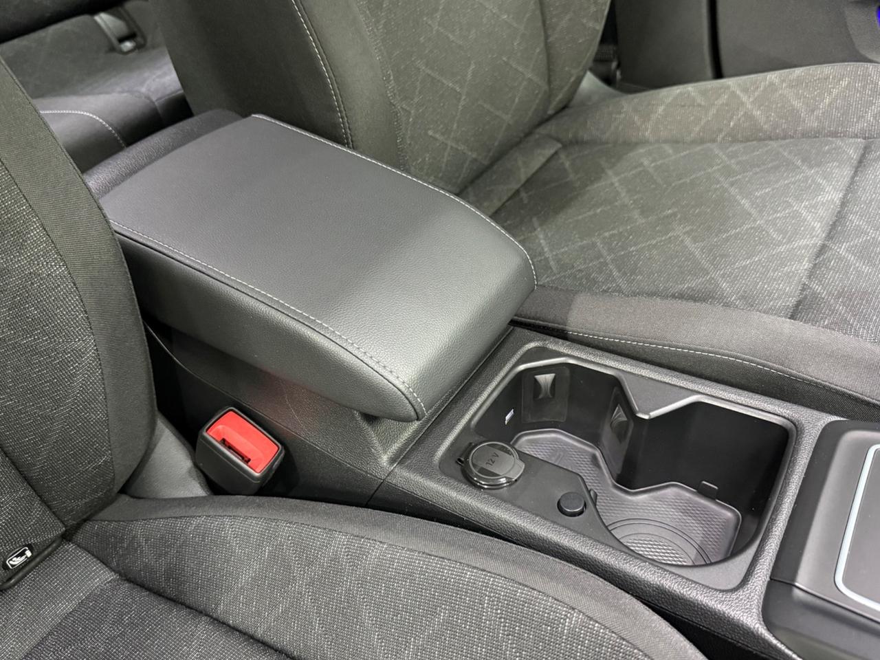 Volkswagen Golf 1.5 eTSI 130 CV mhev DSG Life