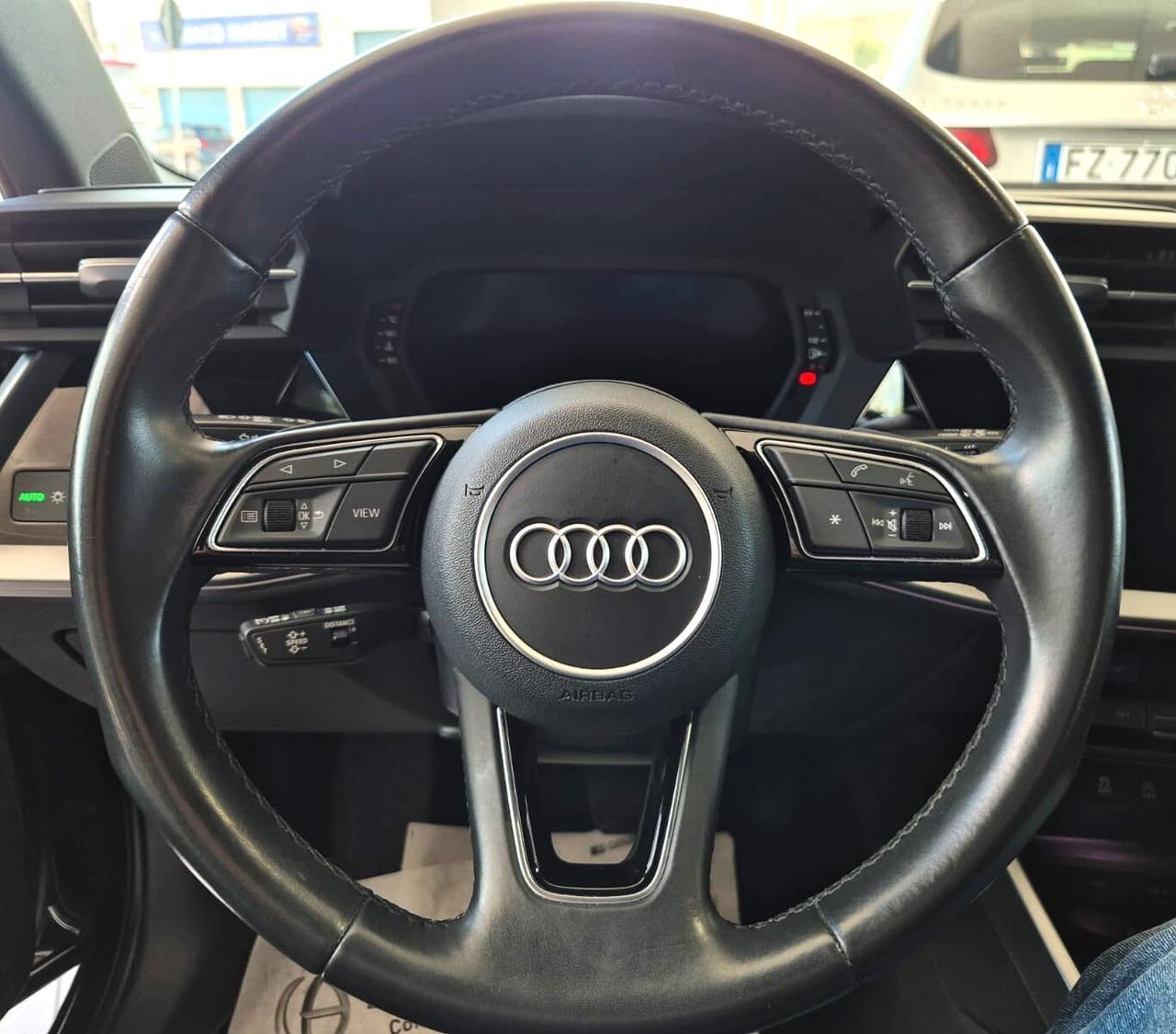 Audi A3 30 TDI S-tronic Business Advanced