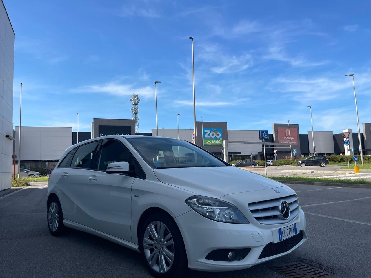 Mercedes-benz B 180 BlueEFFICIENCY Premium