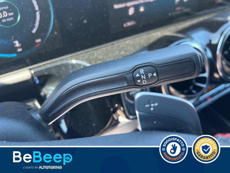 Mercedes-Benz GLA 180 PREMIUM AUTO