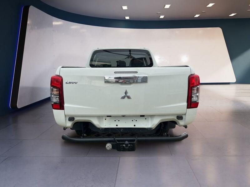 Mitsubishi L200 2B Free L200 Cab VI 2019 L200 d.cab 2.3d Invite Connect 4wd 150cv