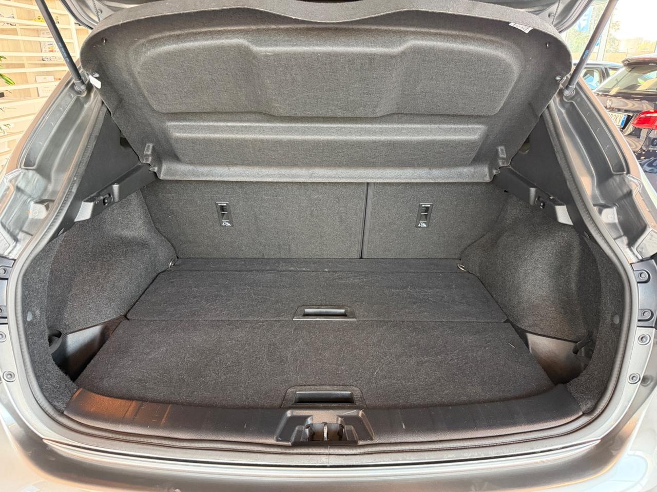 Nissan Qashqai 1.5 dCi N-Connecta