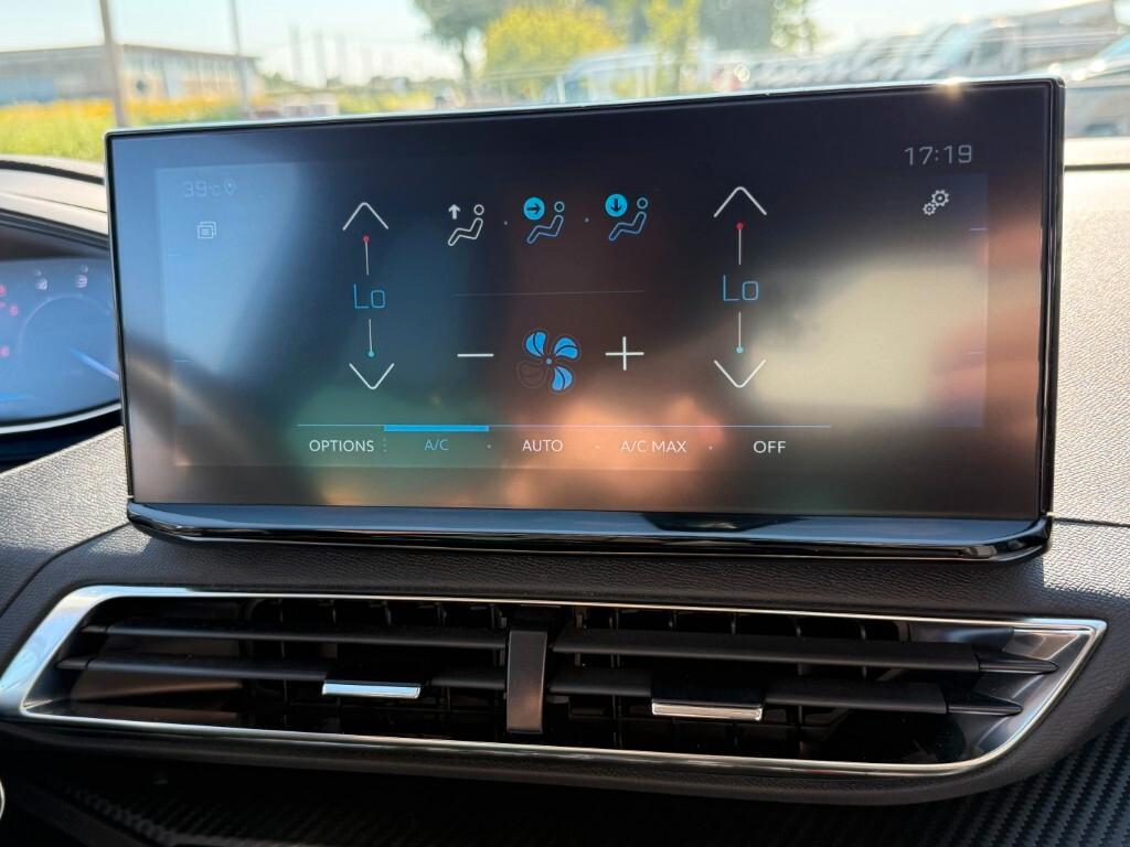 Peugeot 3008 BlueHDi 130 S&S EAT8 Allure