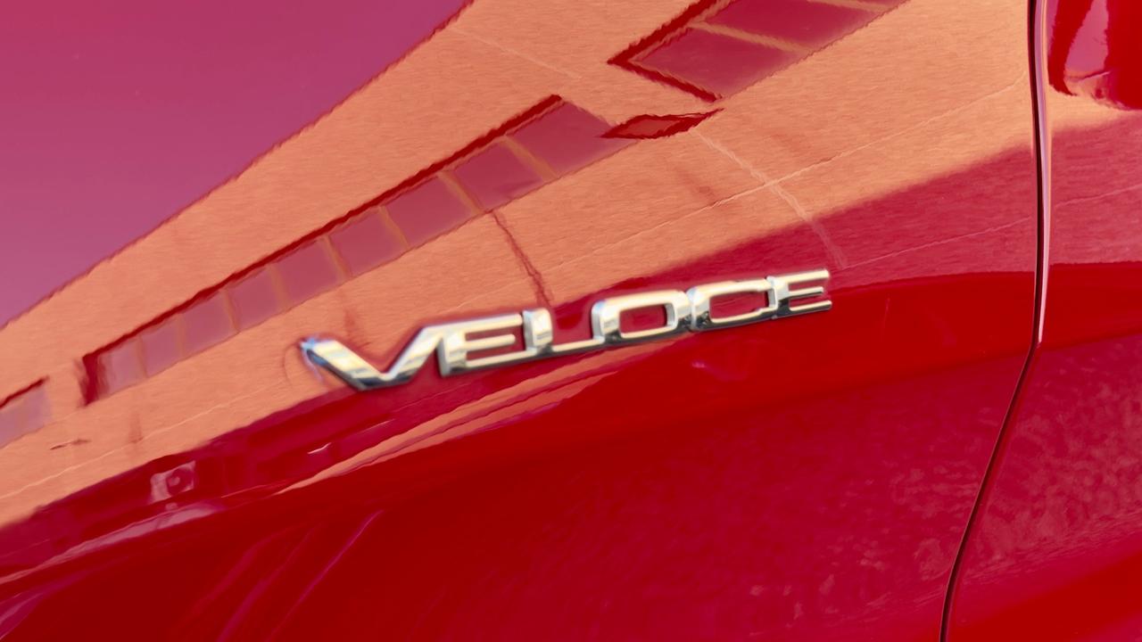ALFA ROMEO GIULIA 2.2 Q4 VELOCE TURBODIESEL 210CV - SEDILI ELETTRICI IN PELLE RISCALDABILI, VOLANTE RISCALDATO, FULL LED
