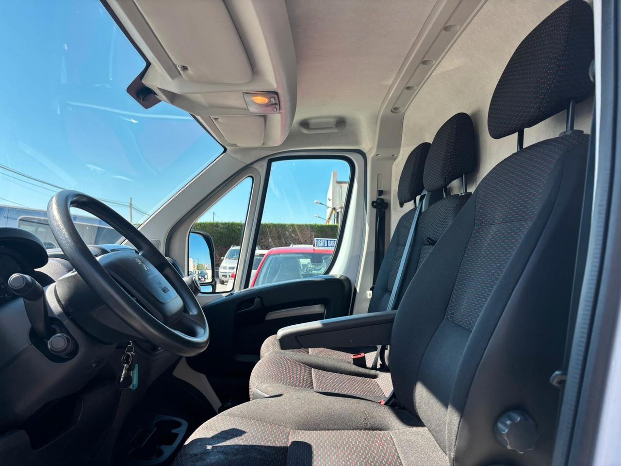 Peugeot Boxer 2.2 BlueHDi 140CV L2H2