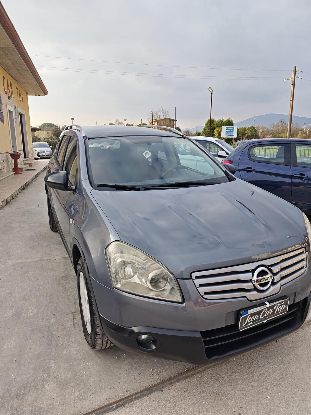 Nissan Qashqai 1.5 dCi 7 posti con gancio traino omologato