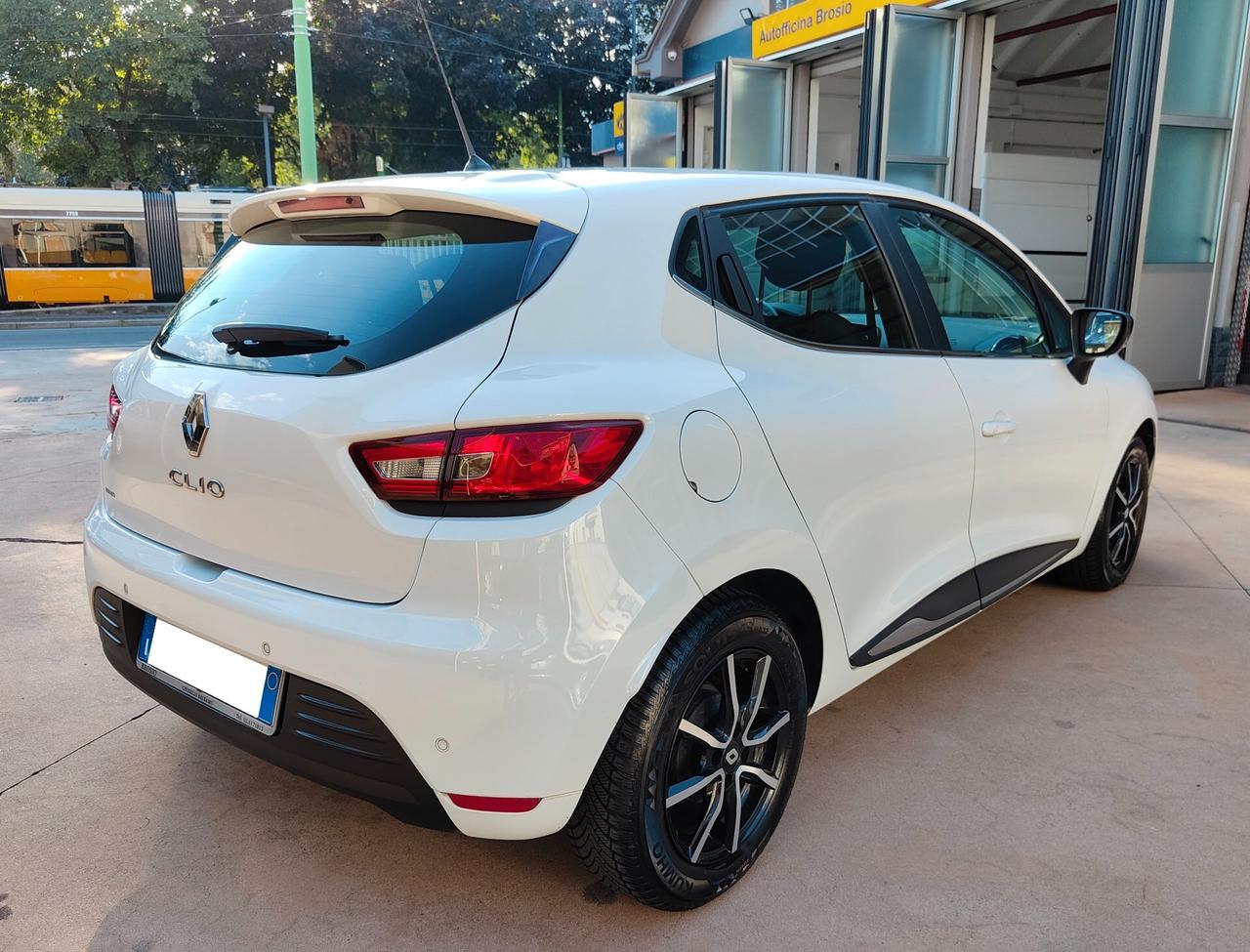 Renault Clio 1.2 75CV 5 porte Intens