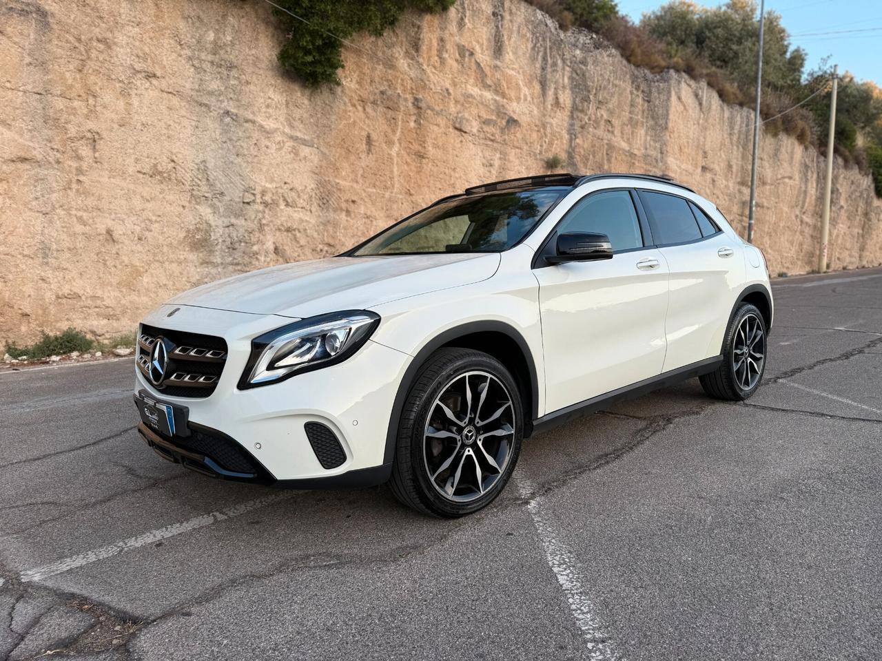 Mercedes GLA 200/2.2 136CV/CAR PLAY/TETTO/KYLESS