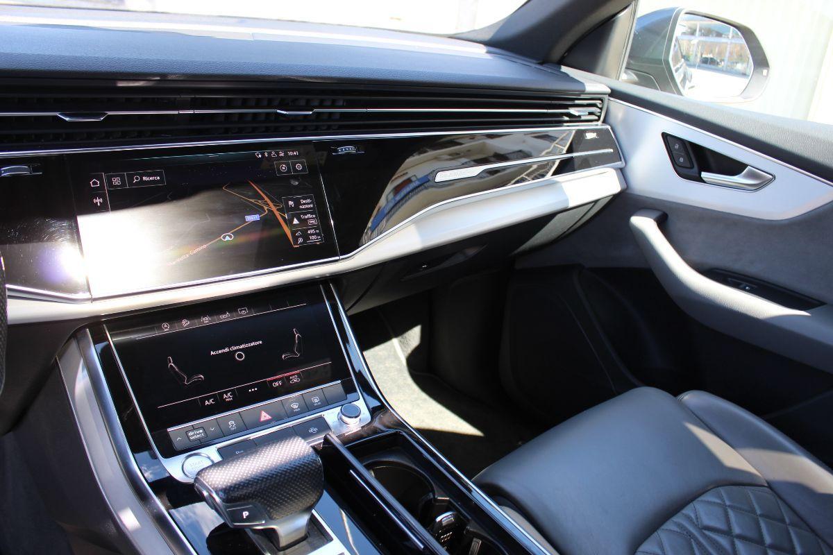 AUDI - Q8 - 50 TDI 286 CV quattro tiptronic
