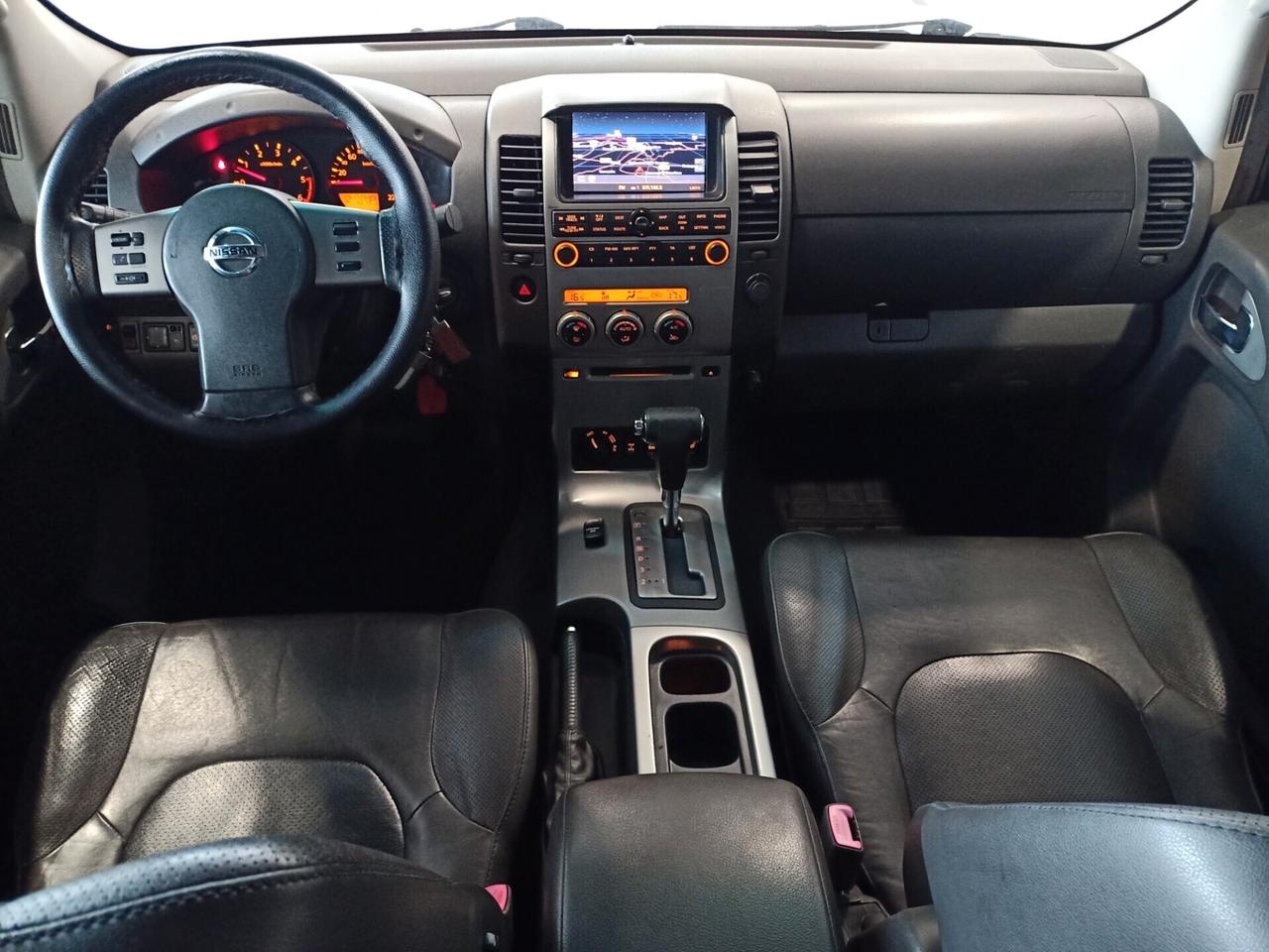 Nissan Navara Navara d.cab 2.5 dci LE 174cv*Automatico