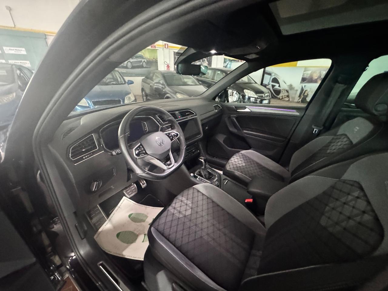 Volkswagen Tiguan 2.0 TDI 200 CV SCR DSG 4MOTION R-Line