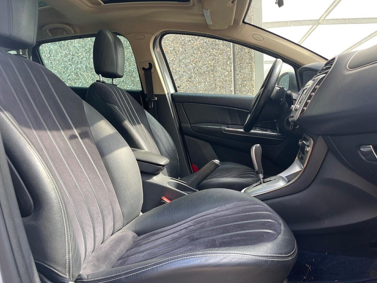 Lancia Delta 1.6MJT-automatico-panoramica-neopatentati