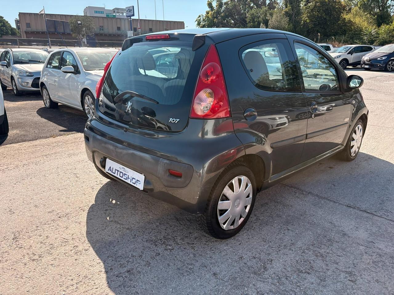 Peugeot 107 1.0 68CV 5p. Desir