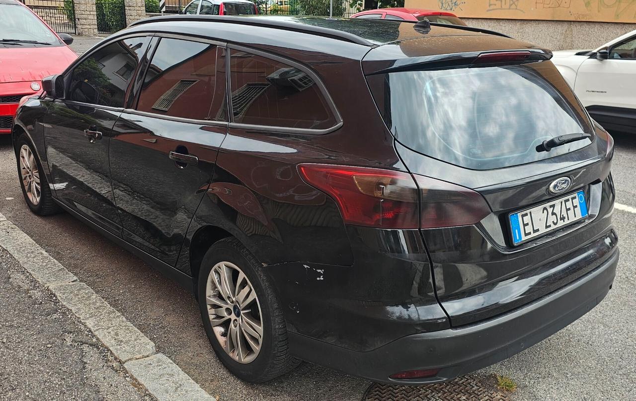 Ford Focus 1.6 TDCi 95 CV SW GUIDABILE DA NEOPATENTATI
