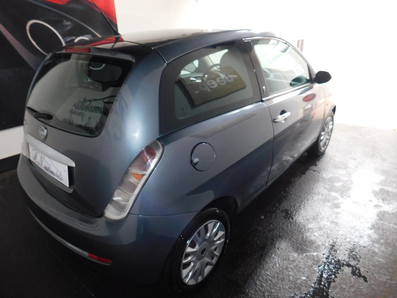 Lancia Ypsilon 1.2 Argento