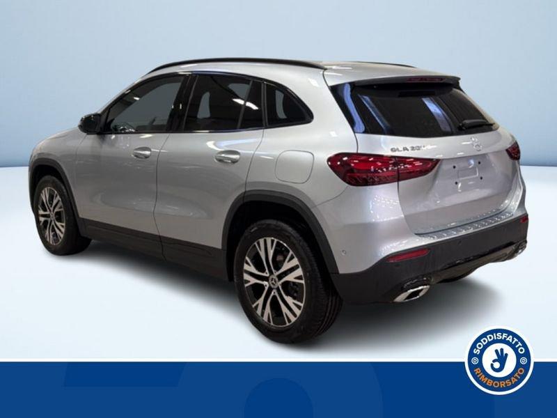 Mercedes-Benz GLA 200d Automatic Advanced Progressive Extra