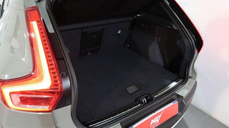 Volvo XC40 Recharge T5 Plug-in Hybrid Recharge Plus Bright