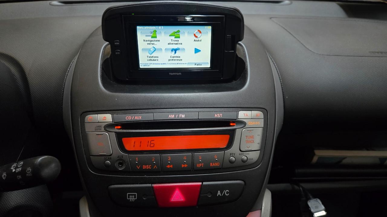 Toyota Aygo 1.0 12V VVT-i 5 porte Sol Connect